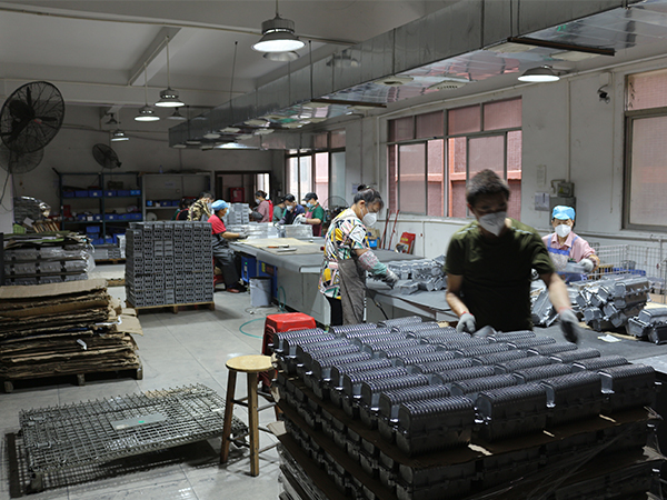 錦宏峰披鋒部展示