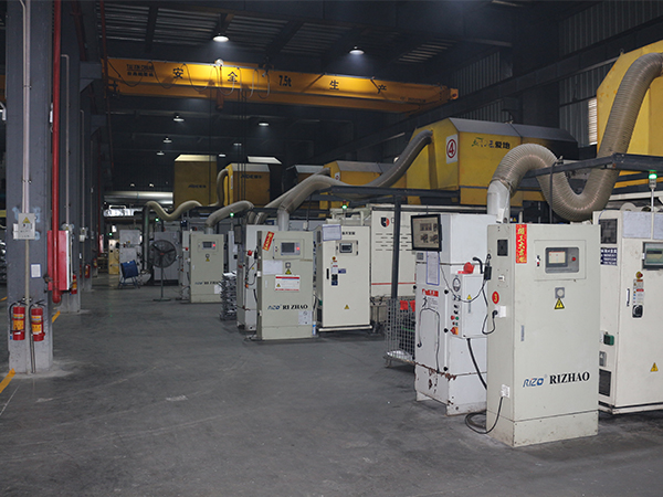 錦宏峰壓鑄車間現(xiàn)場